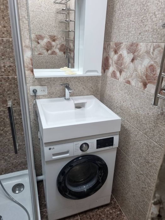 Натяжные потолки/натяжні стелі/Лагодження квартир під ключ