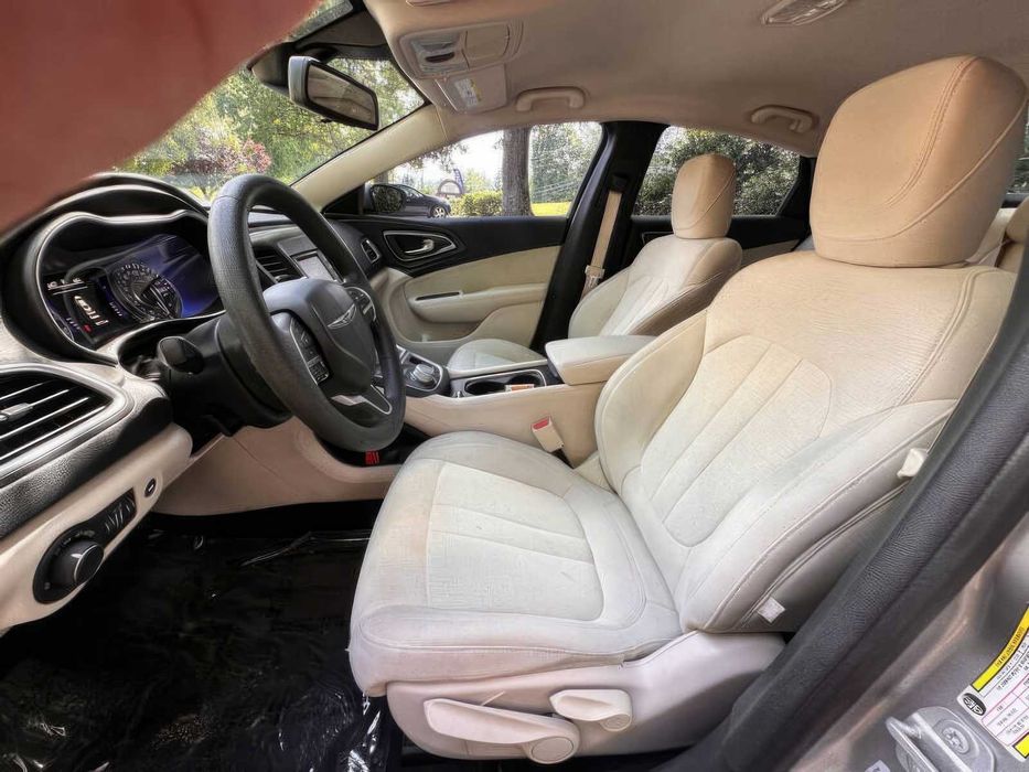 Chrysler 200 Limited      2016