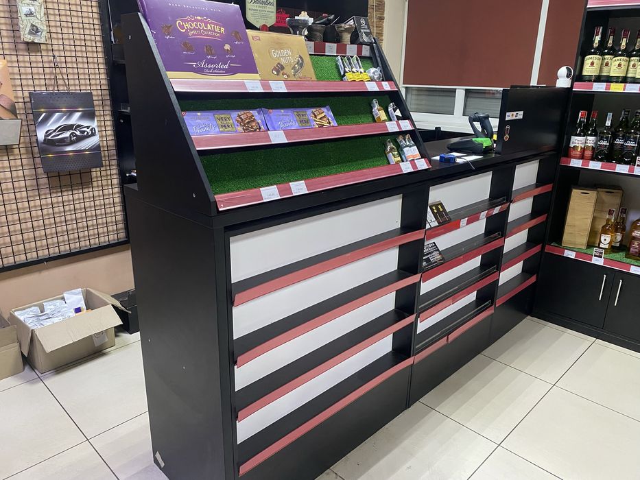 Продам торговое оборудование для магазина