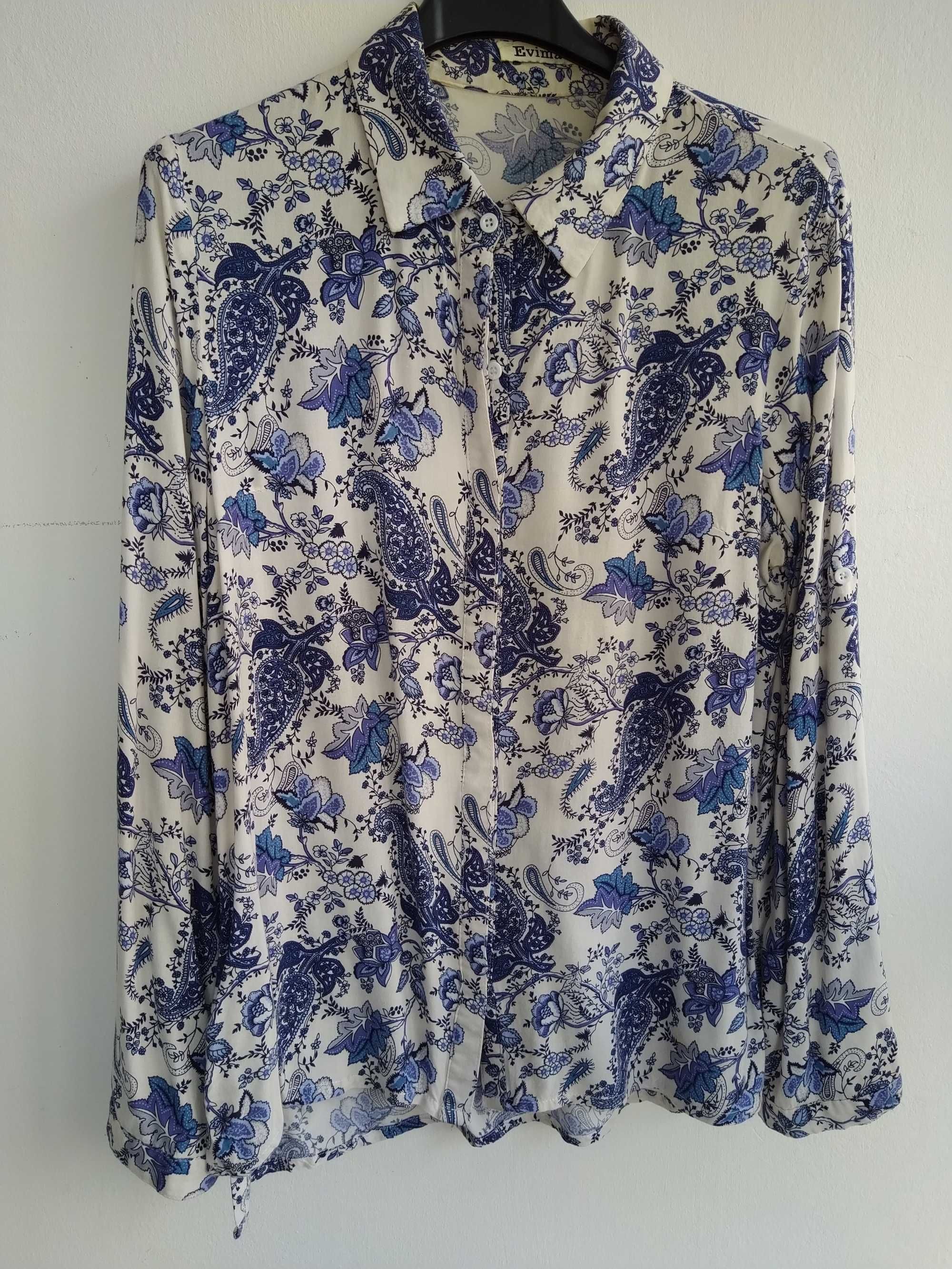 Blusa elegante em tons de azul - Tamanho M