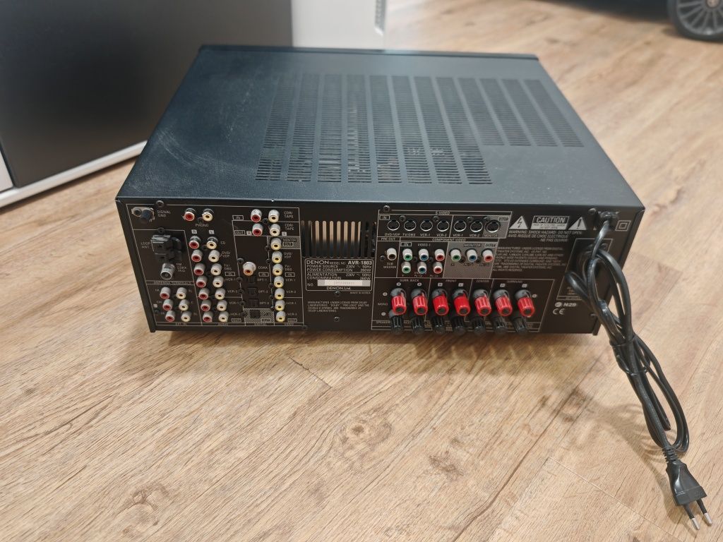 Amplituner 7.1 Denon AVR-1803