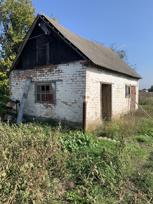 Продам хату в м. Глобино.