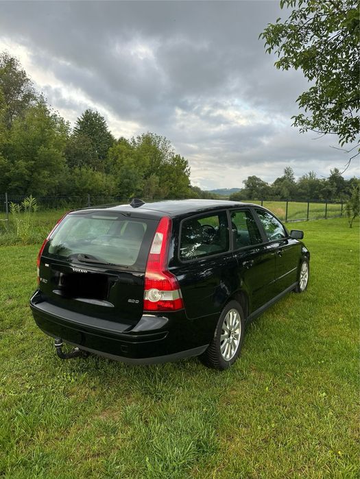 Volvo v50 2.0d kombi hak 2006r