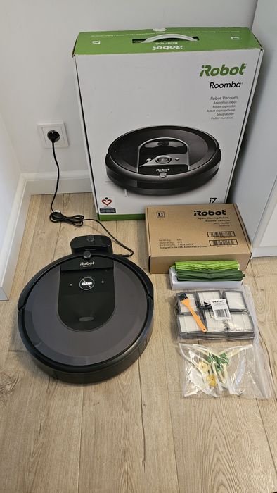 iRobot Roomba i7 + komplet nowych akcesoriów