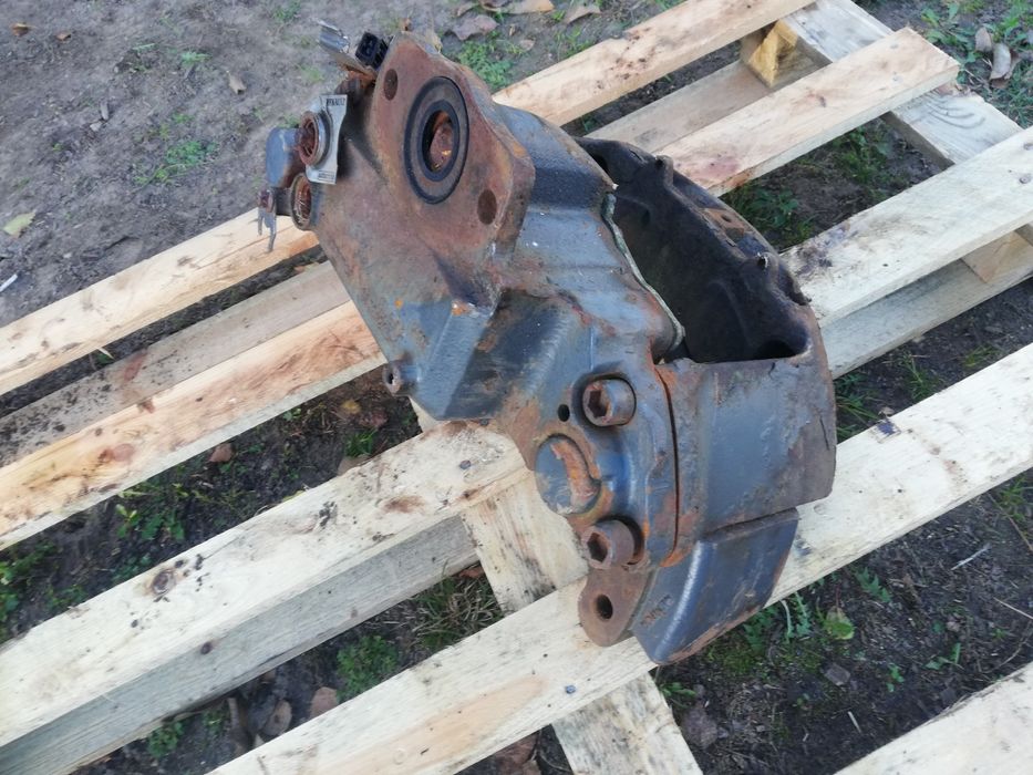 Zacisk docisk hamulcowy jarzmo Renault