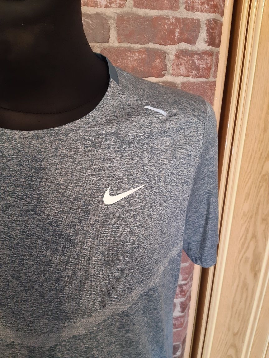 Męska koszulka sportowa Nike L