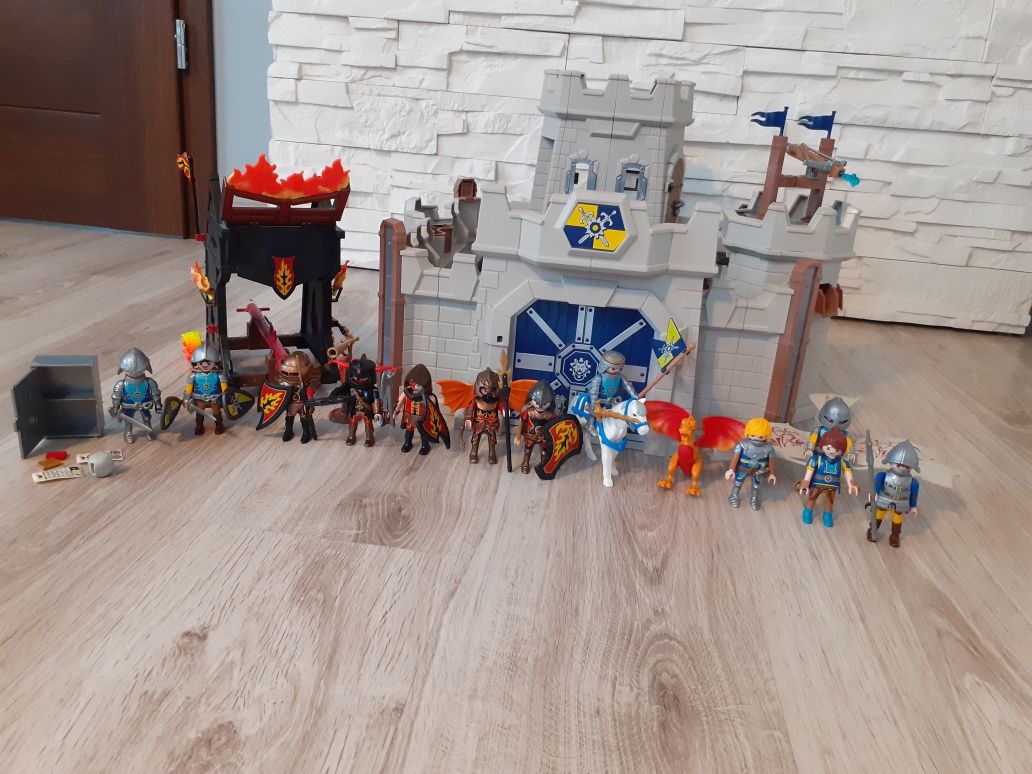 Zamek . Playmobil