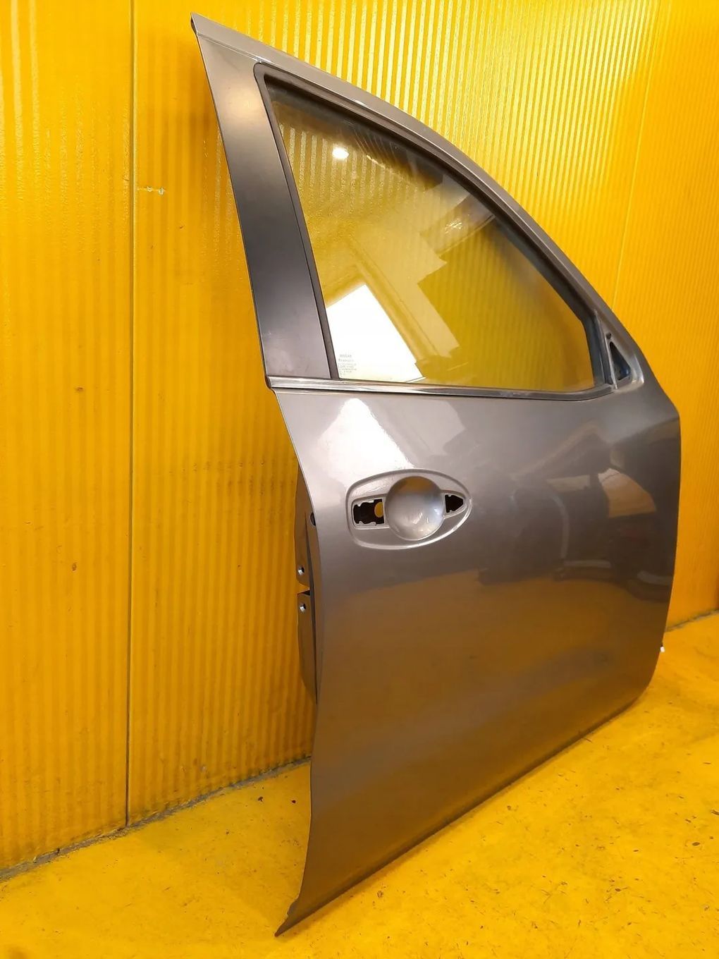 Nissan NP300 D23 DRZWI PRZÓD PRZEDNIE PRAWE K51 15r.0r.