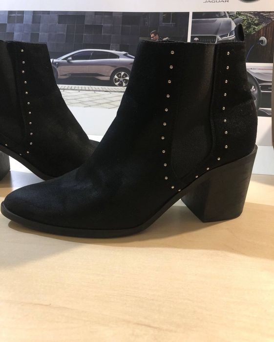 Сапожки,казаки,ботинки,полуботинки 41-42 размер