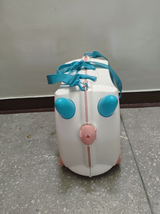 walizka podróżna trunki i jeździk dla dziecka