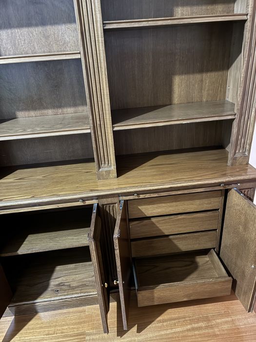 Estante de dois módulos de madeira maciça