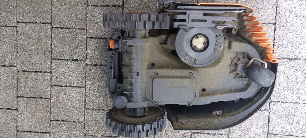 Kosiarka Worx automatyczna uszkodzona