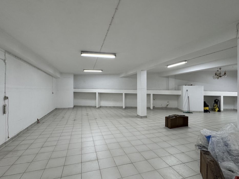 Garagem / Armazém 120m²  – Cedofeita / Boavista, Porto