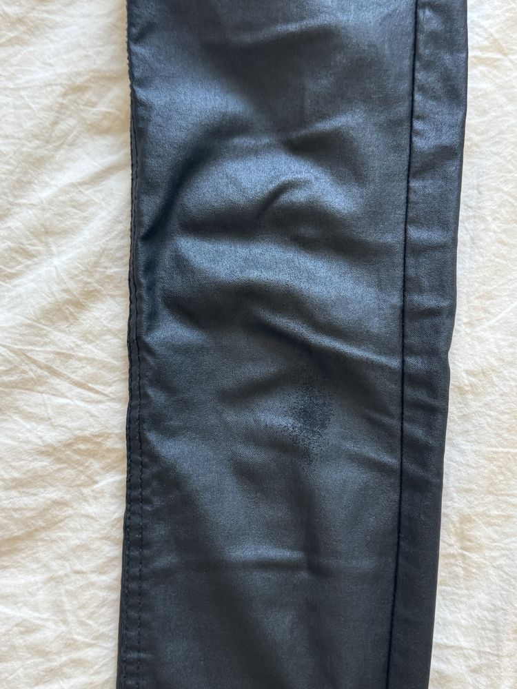 Skórzane spodnie stradivarius xs