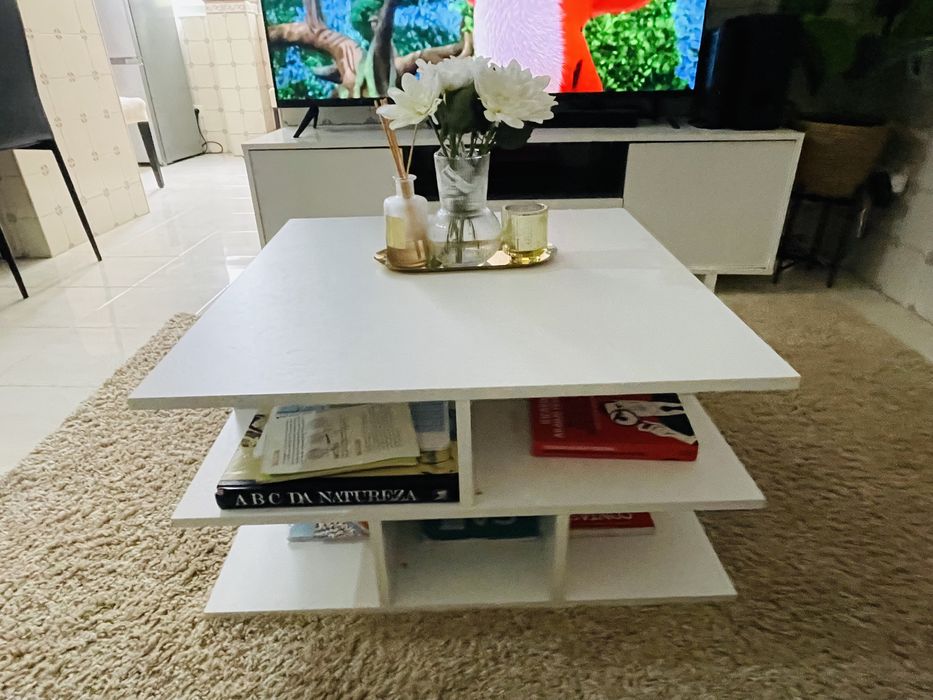 Mesa de centro, pouco tempo de uso