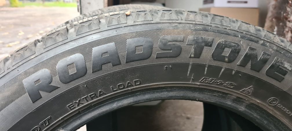 Зимова гума Roadstone Winguard 215/60/R17