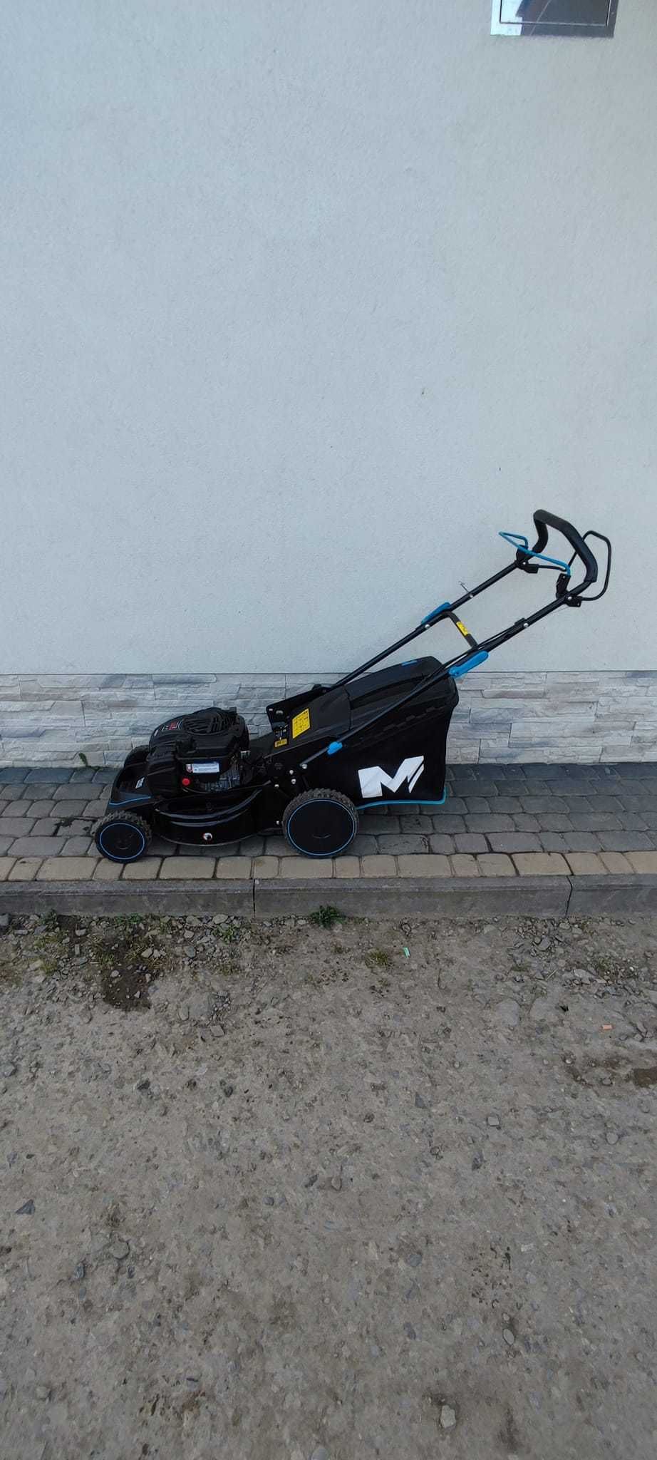 Kosiarka spalinowa z napędem MacAllister B&S 550E 46 cm