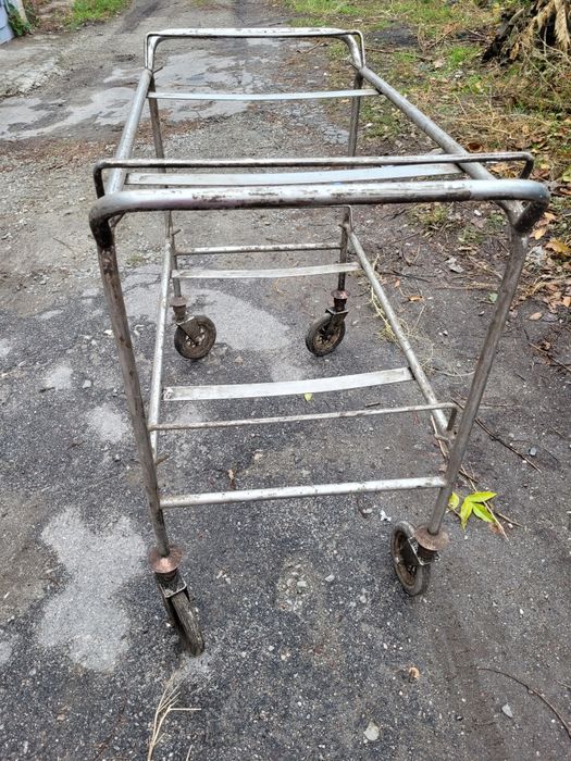 Тележка тачка на колёсиках