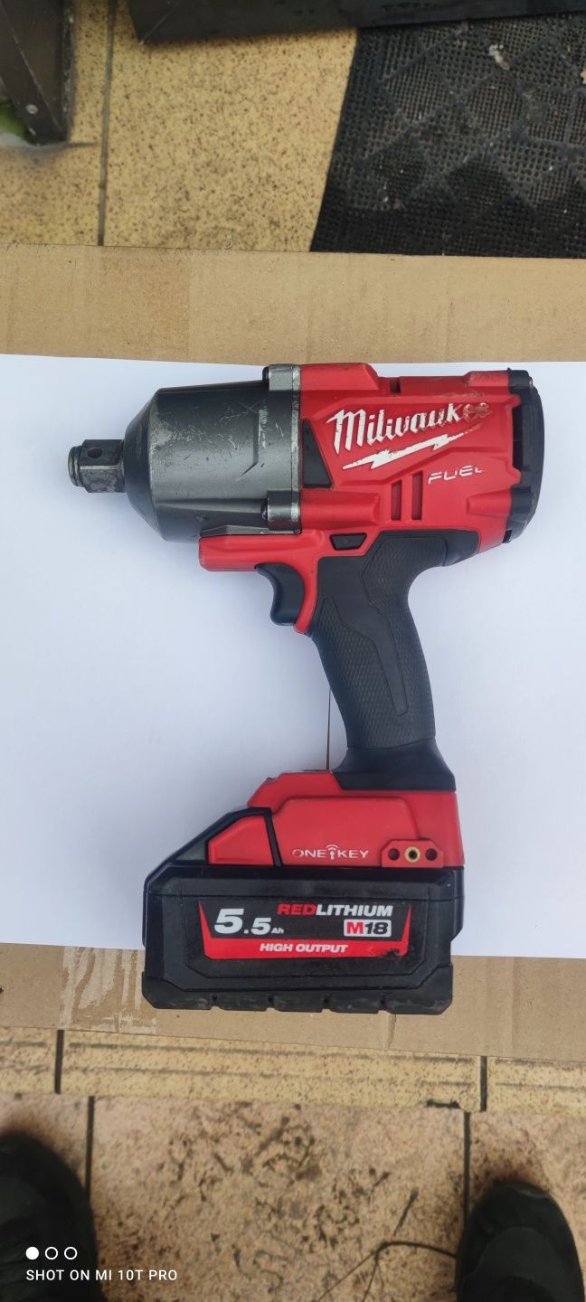 Klucz udarowy Milwaukee M18 one FHIW34  3/4''  z baterią 5.5 Ah