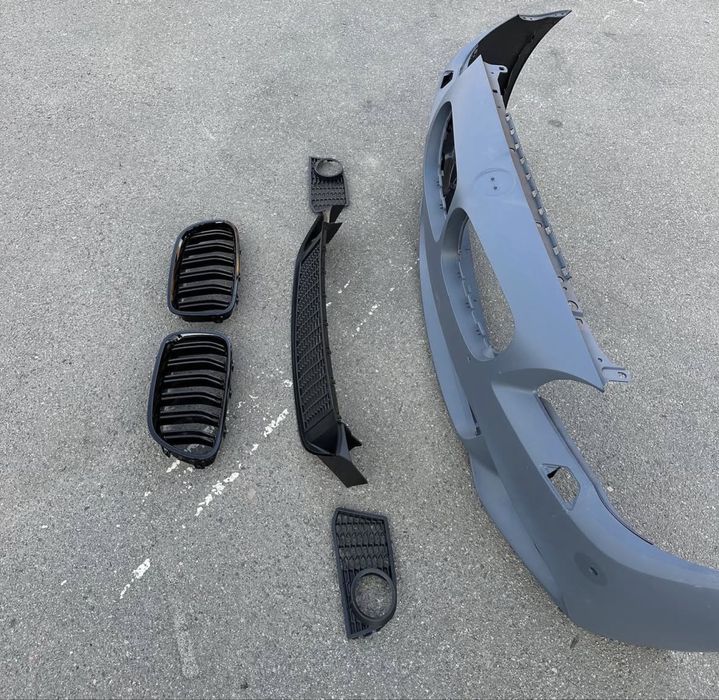 Передній М бампер BMW F10, F11 М пакет