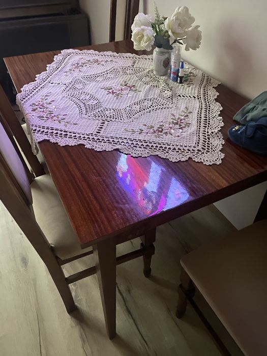 Стіл розкладний для кухні чи залу