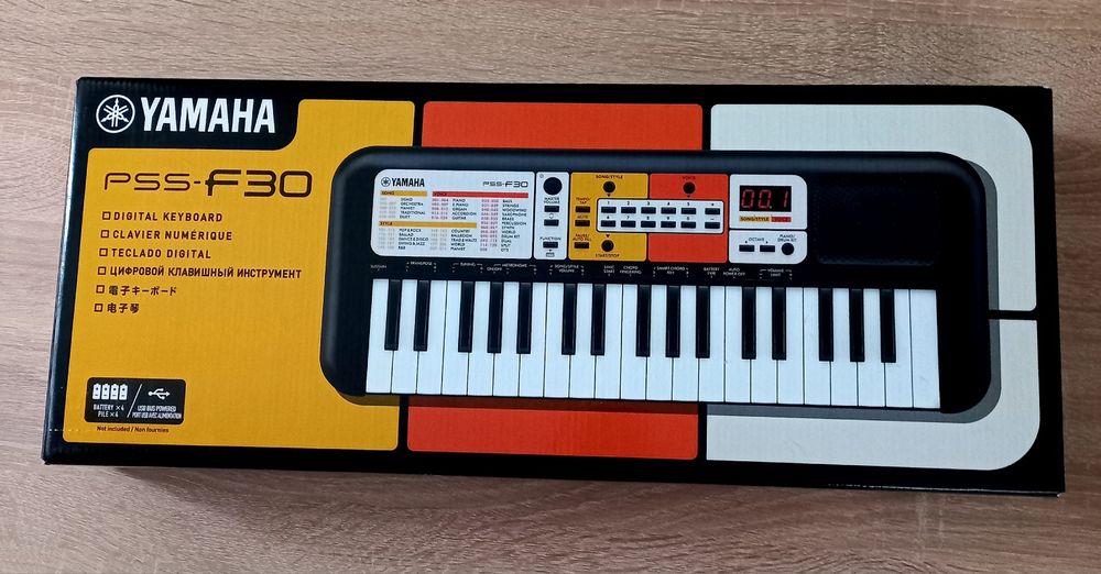 Дитячий синтезатор YAMAHA PSS -F30