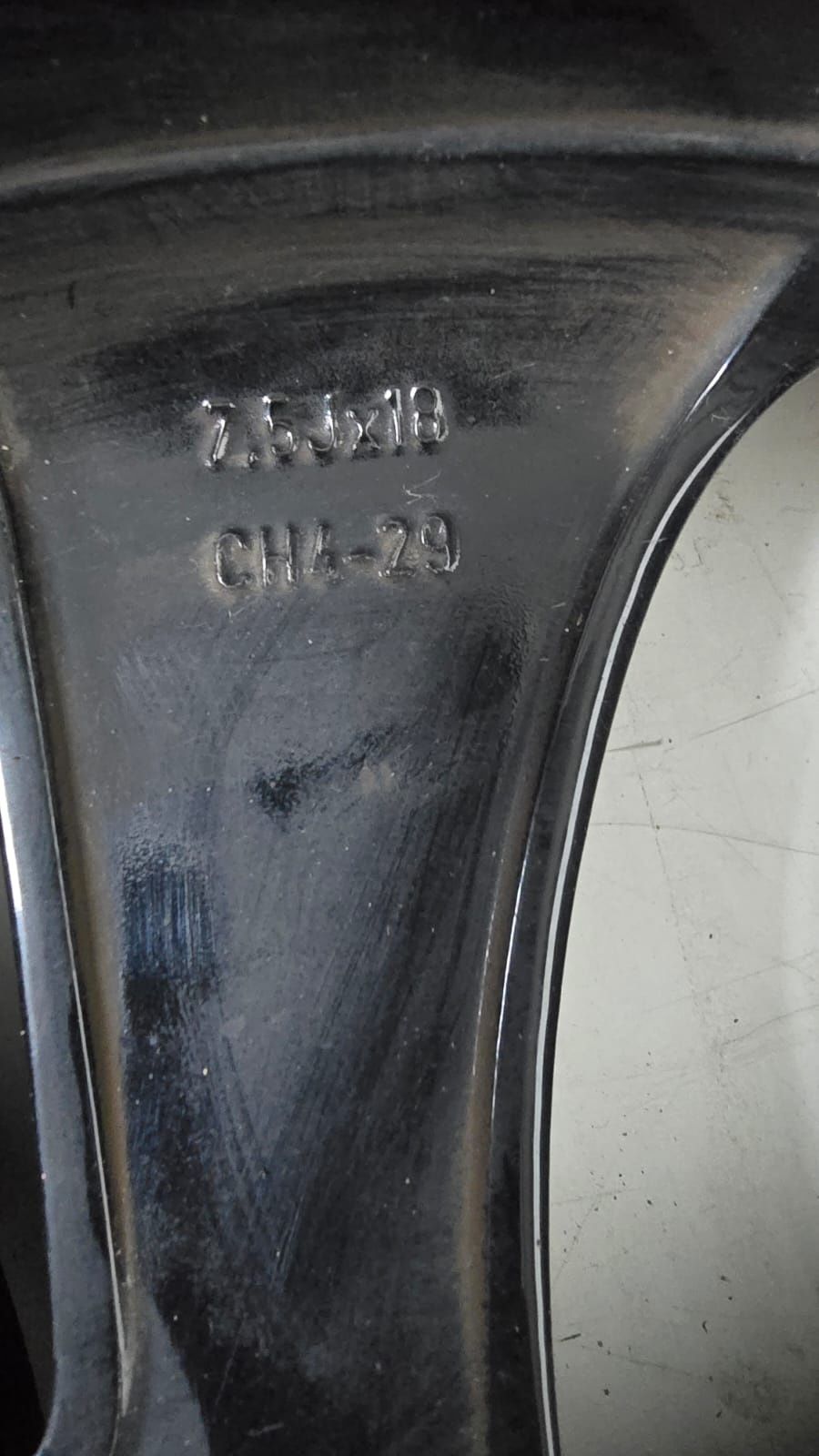 Felga 18" Citroen DS4 7.5Jx18 CH4-29