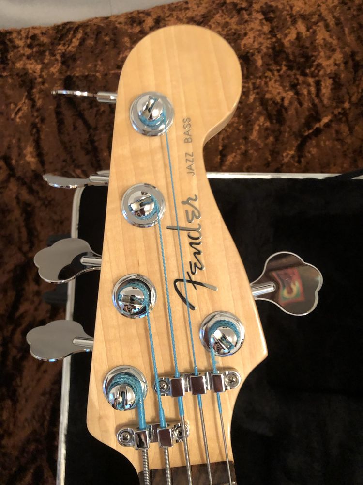 Fender Jazz Bass DELUXE 5 USA + case Fender