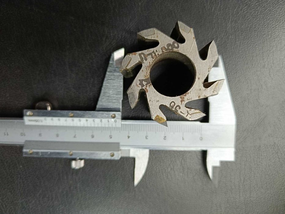 Фреза взуттєва широка