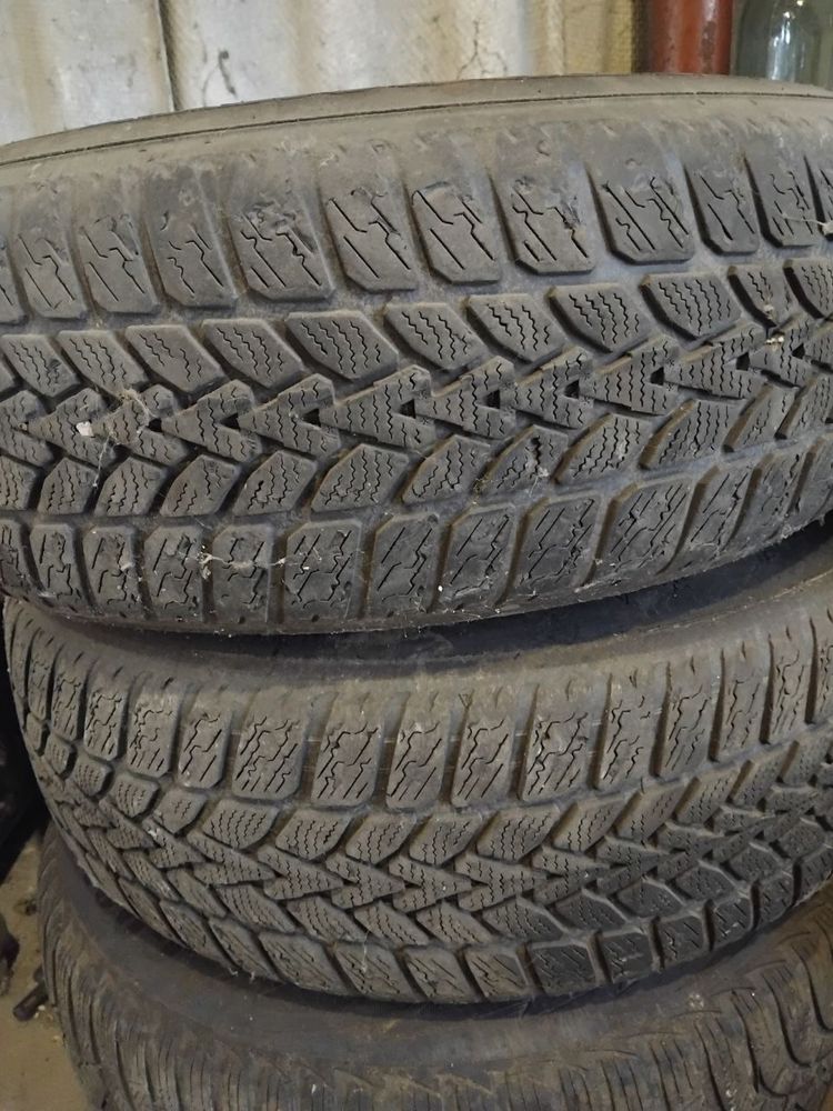 Продам диски r 15 с резиной зима разболтовка 4*100
