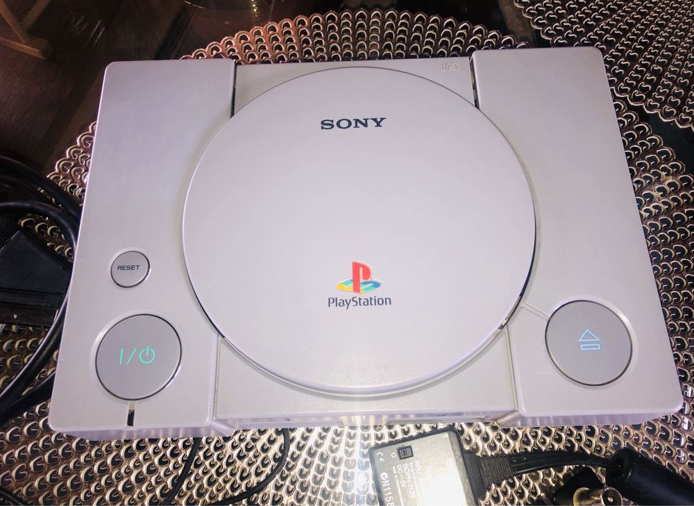 Konsola PS 1 stan idealny ! Sprawna !