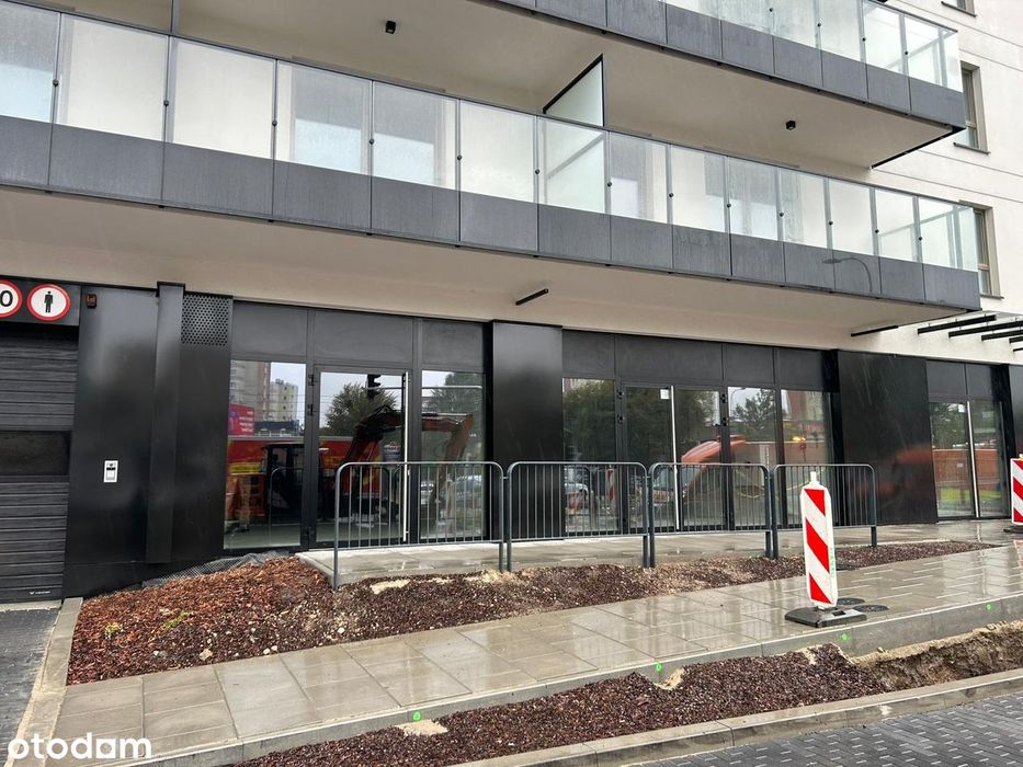 Doskonale wyeksponowany lokal przy Al. Krakowskiej