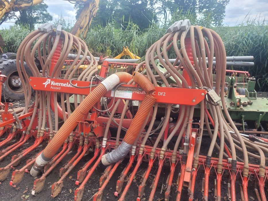 Accord kverneland belka z redlicami 4m kompletna