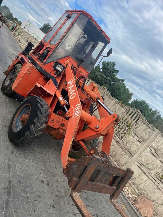 Koparko ładowarka FIORI 4x4 jak 2cx