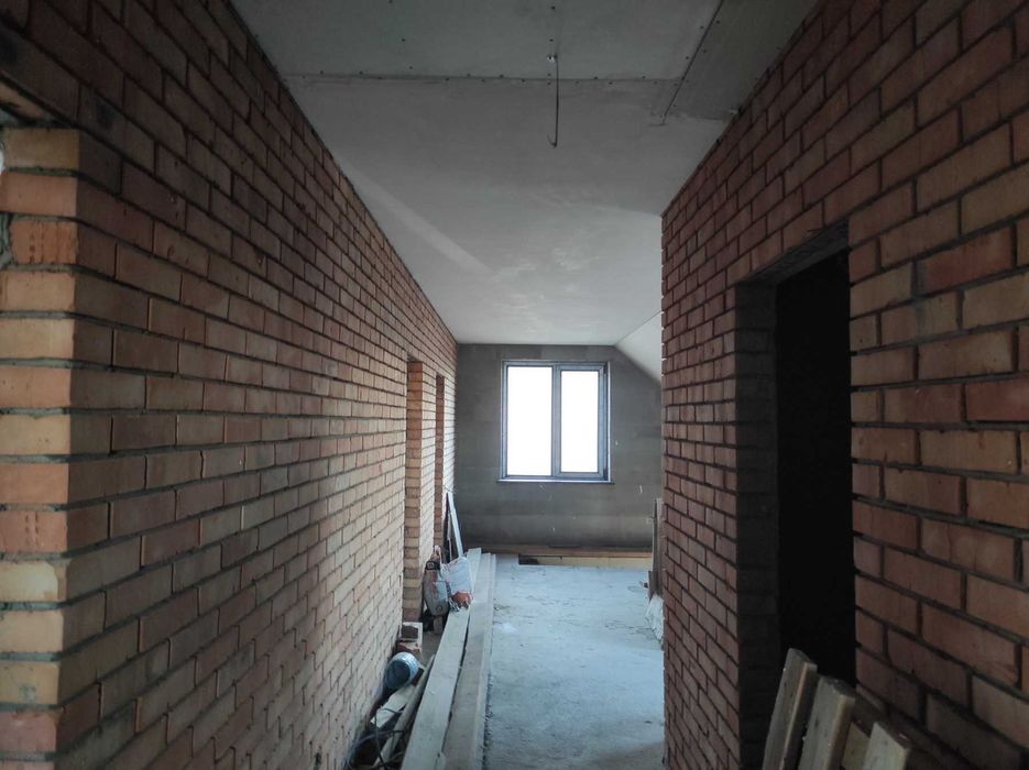 Будинок в Пирогово. 5 кімнат, 2 поверхи, всі комунікації, прописка.