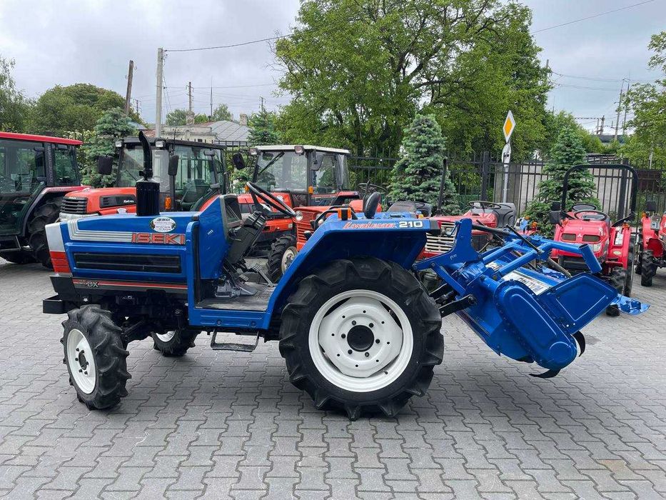 ISEKI U-DX 21 Японський Трактор