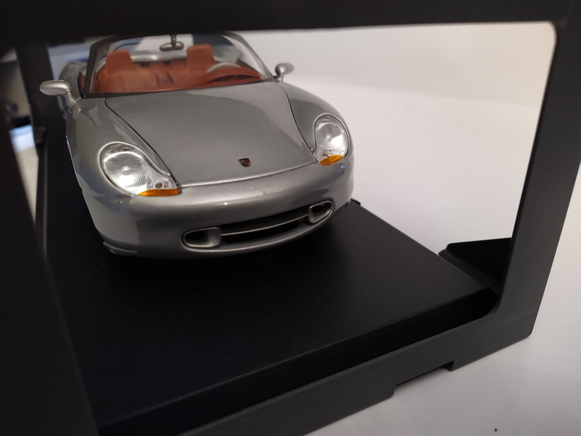 Porsche Boxster Maisto 1:18 pudełko