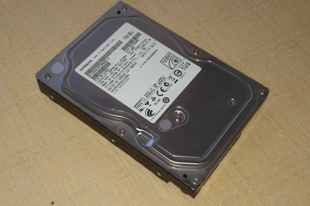 Hitachi 320GB 3.5" 8MB 5700RPM SATA Disk64172199211139120