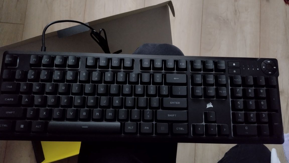 Klawiatura membranowa Corsair K55 Core jak nowa