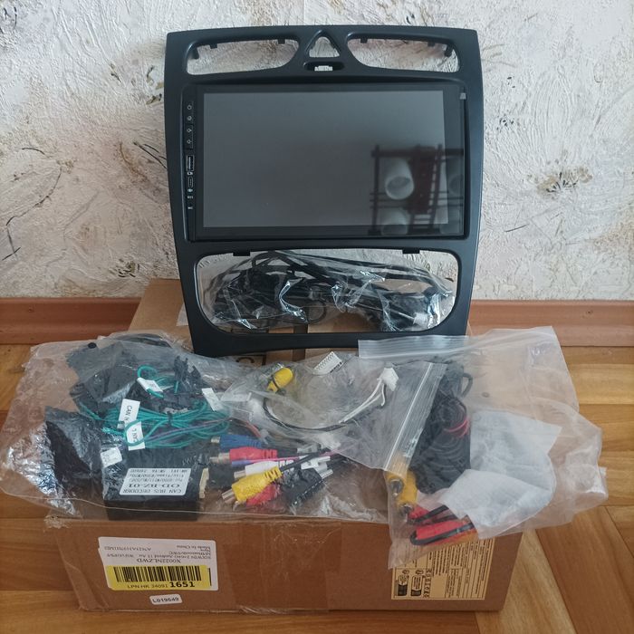 Могнітола штатна Mercedes-benz W203. W209. Vito. Viano