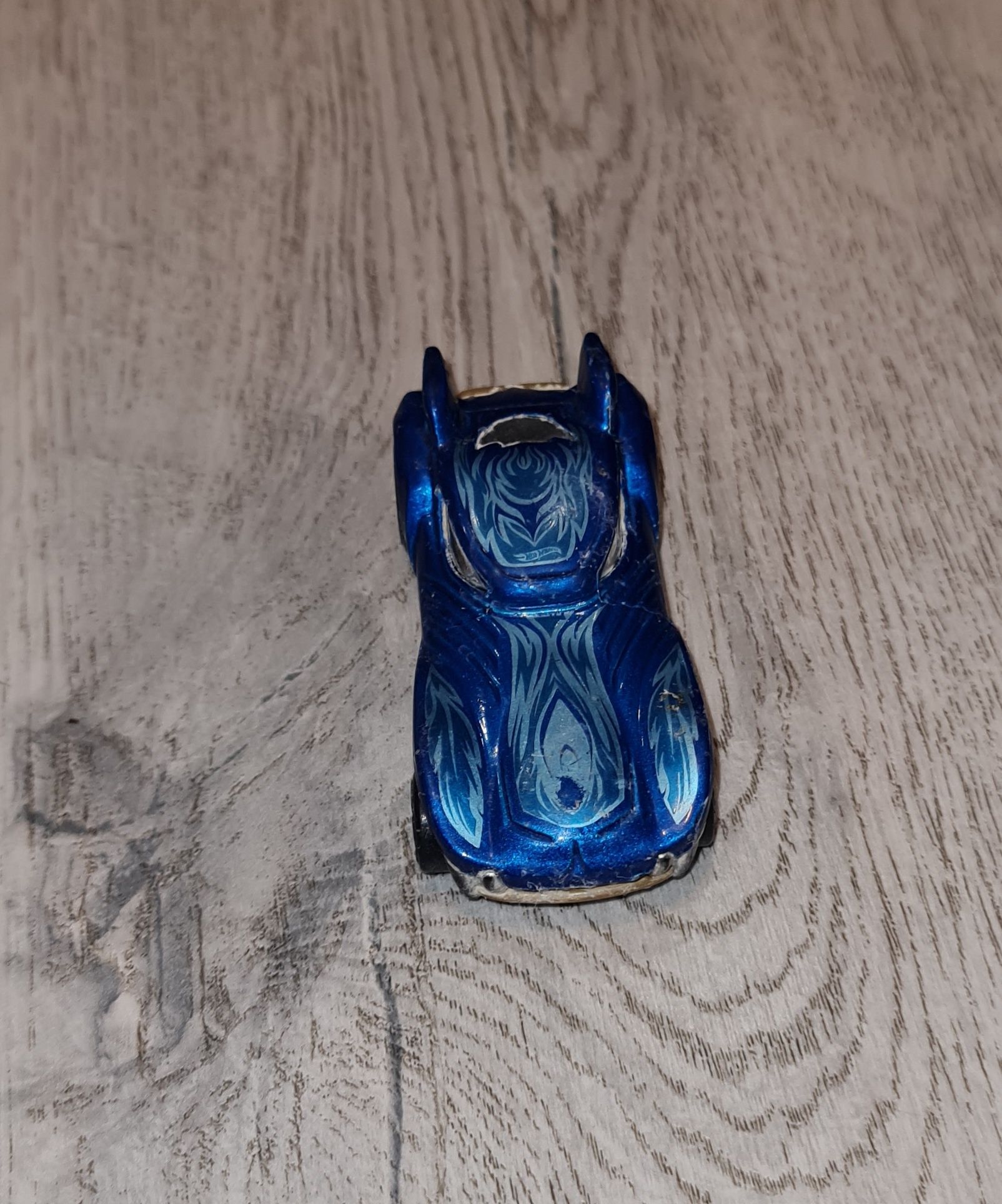 Autko samochód resorak Hot Wheels niebieski wzór