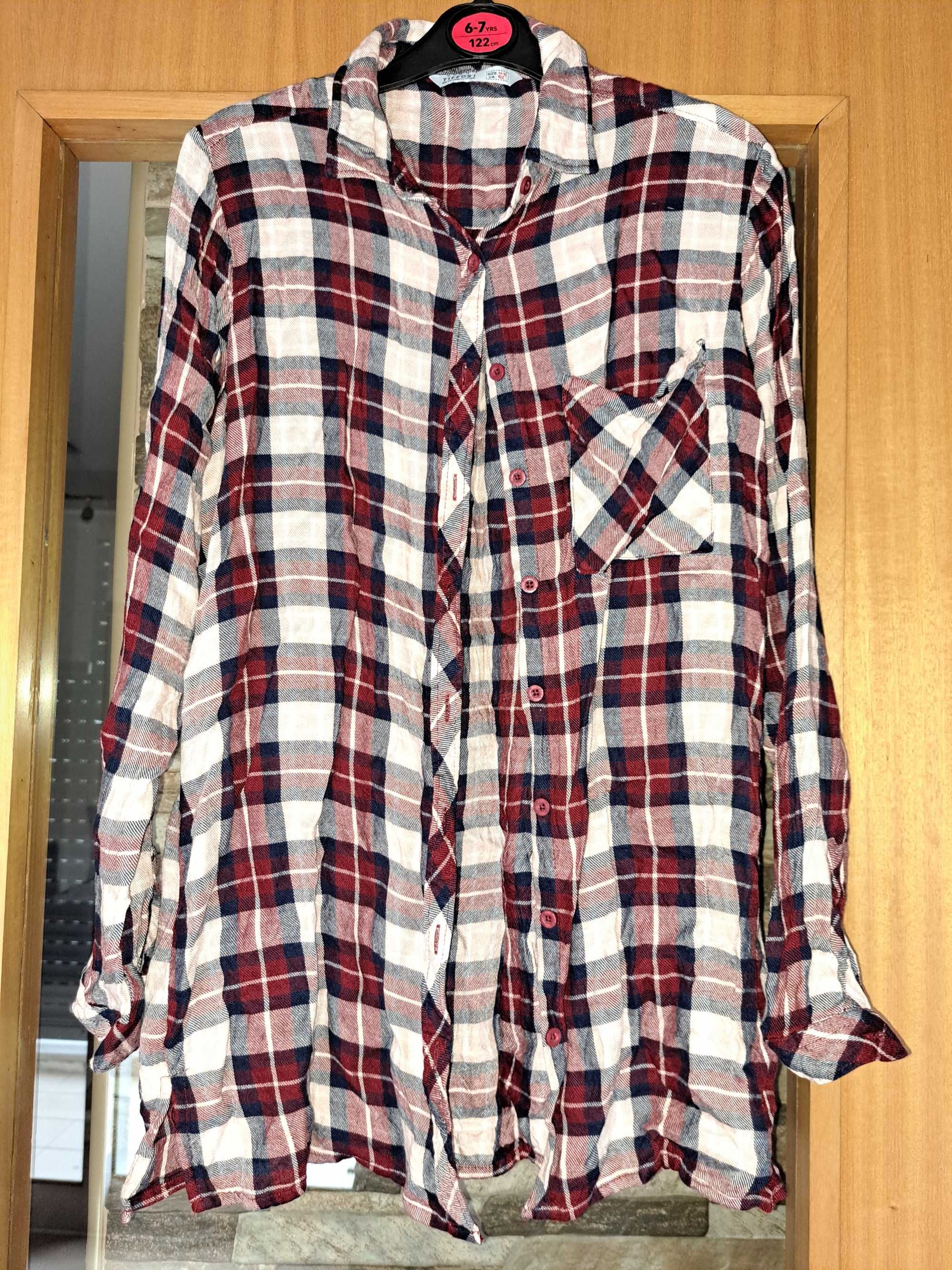 Camisas quadrados menina como novas