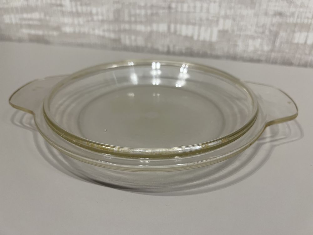 Тарелка для микроволновки (новая, диаметр - 18 см)