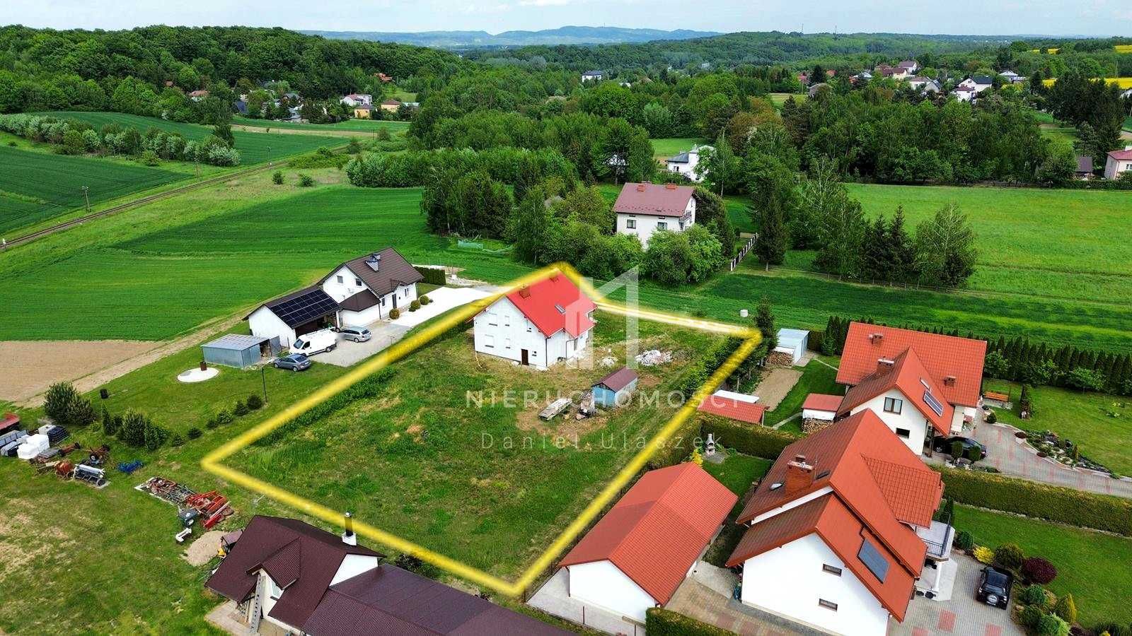 Nowy dom do wykończenia, Tarnowiec, 20ar
