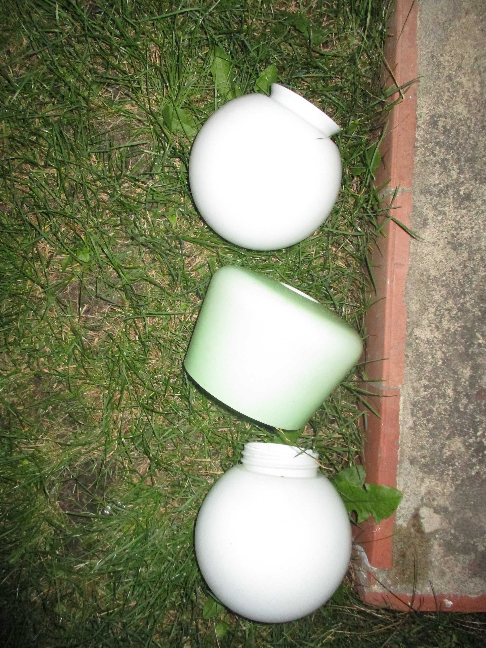 Lampy kinkiet z lat prl
