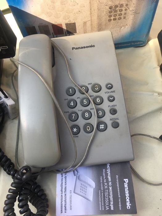 Стационарный телефонный аппарат,радиотелефон,трубка телефониста