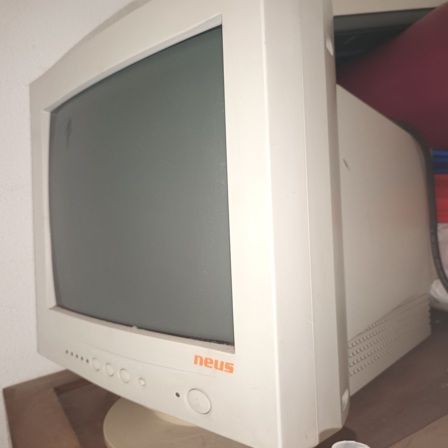 Vendo Monitor Neus