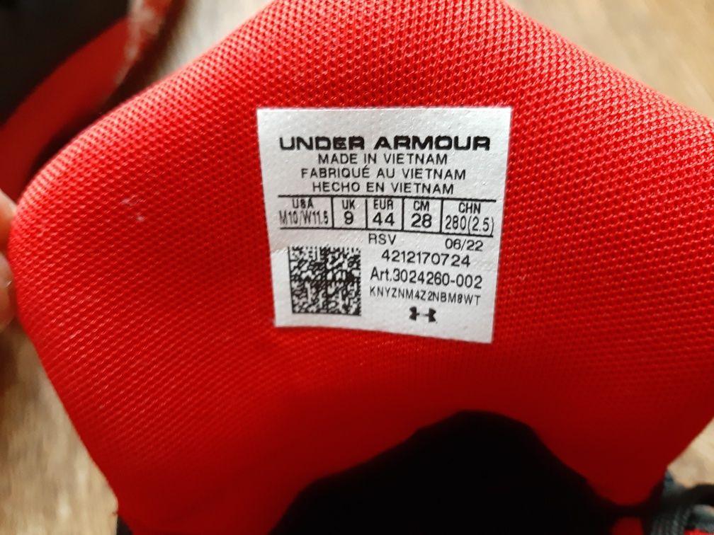 Кросівки для баскетболу чоловічі Under Armour Jet '21 black/red/white