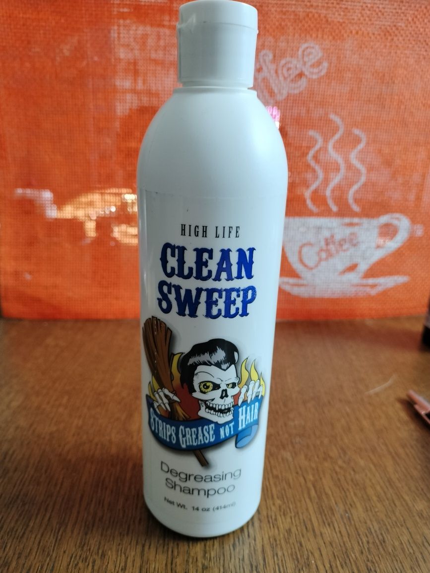 Szampon Clean Sweep Strips Grease not Hair