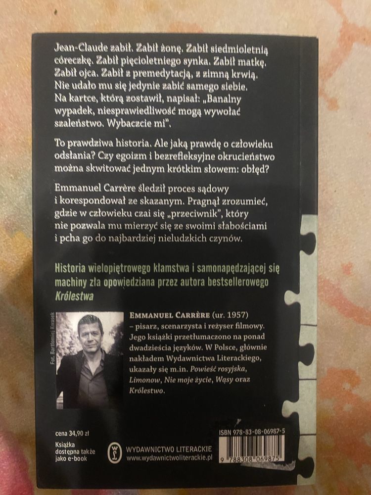 Zestaw różnych książek
